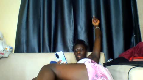Snapshot of azaelia_iris chatting on 06/01/26, 07:04 azaelia_iris online show from 06/01/26, 07:04