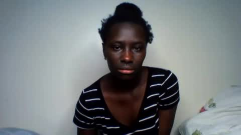 azaelia_iris online show from 08/05/26, 01:47
