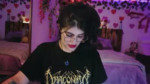 Snapshot of azaharnoor chatting on 07/05/26, 01:01 Azahar online show from 07/05/26, 01:01