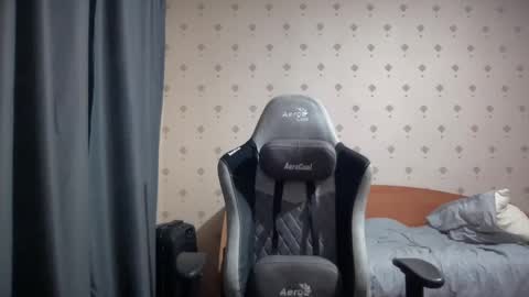 Snapshot of azazelmax chatting on 03/11/25, 04:07 azazelmax online show from 03/11/25, 04:07