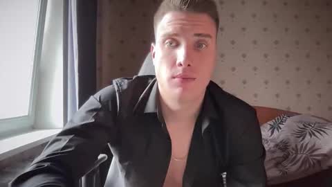 Snapshot of azazelmax chatting on 09/19/25, 08:49 azazelmax online show from 09/19/25, 08:49