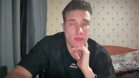 Snapshot of azazelmax chatting on 10/04/25, 10:08 azazelmax online show from 10/04/25, 10:08