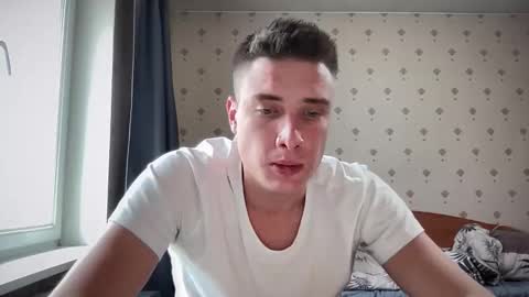 Snapshot of azazelmax chatting on 10/22/25, 08:03 azazelmax online show from 10/22/25, 08:03