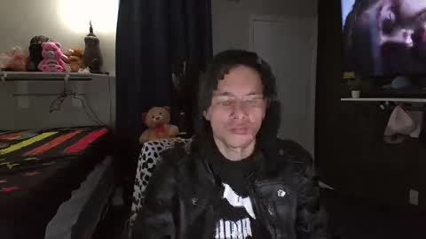 azell19 online show from 01/10/25, 10:46