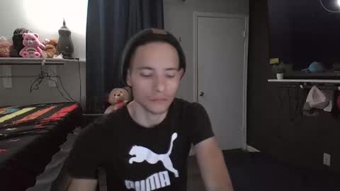 azell19 online show from 01/11/25, 02:09