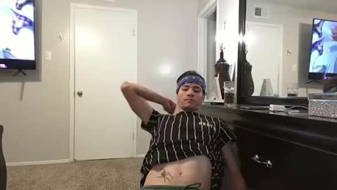 azell19 online show from 02/24/25, 08:36