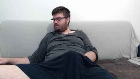 Azer online show from 10/11/25, 09:30