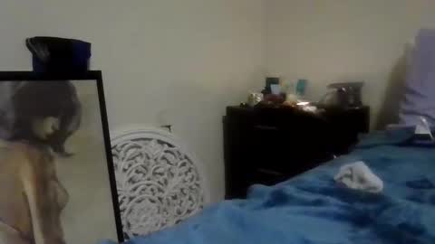 Light Bright  online show from 01/21/25, 02:26