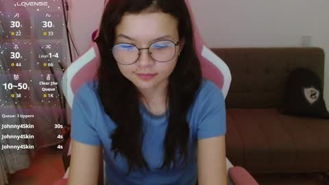 Azu  online show from 04/10/26, 12:27