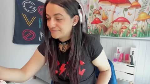 Azucena R online show from 11/11/25, 02:50