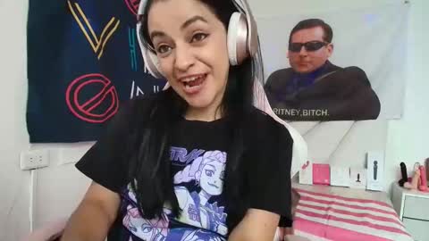 Azucena R online show from 04/25/26, 03:42