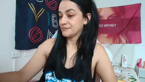 Azucena R online show from 04/28/26, 03:50