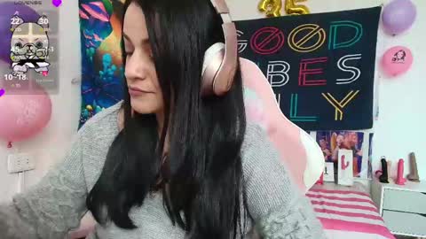 Azucena R online show from 05/08/26, 03:06