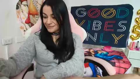 Azucena R online show from 05/25/26, 03:40