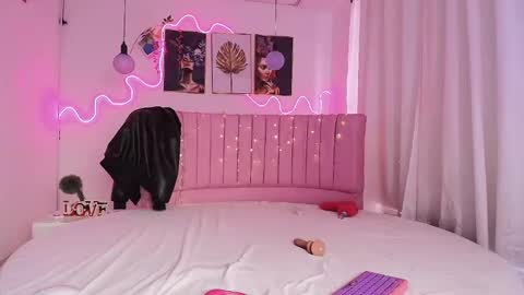 PRINCESS AZUL. online show from 12/26/24, 08:42