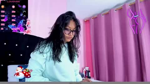 azul_moon online show from 12/14/25, 04:07