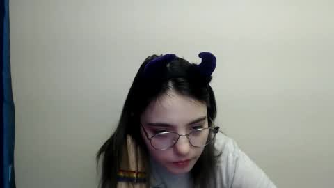 azumi_chan_ online show from 02/20/26, 09:59