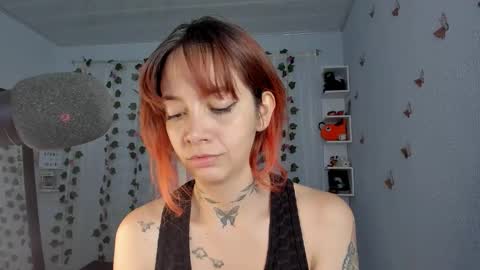 azumi saan online show from 09/22/25, 01:18