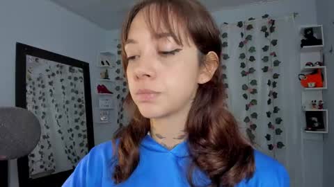 azumi saan online show from 01/12/26, 02:39