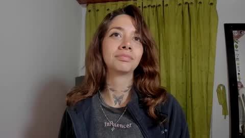 azumi saan online show from 03/25/26, 01:11