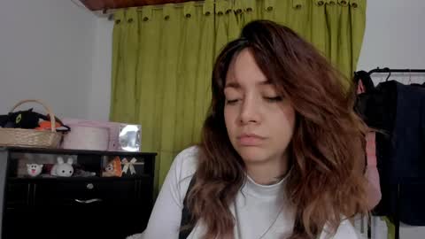 azumi saan online show from 04/05/26, 03:04