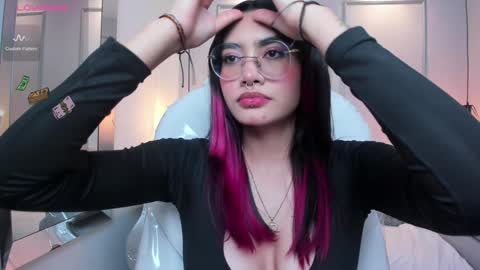 Azura online show from 01/14/25, 10:44