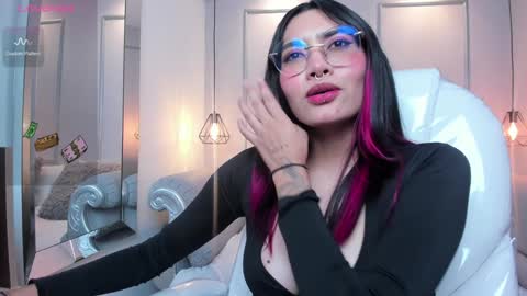 Azura online show from 01/15/25, 01:45