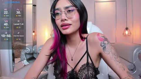 Azura online show from 03/06/25, 11:53