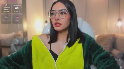 Azura online show from 03/02/26, 07:21