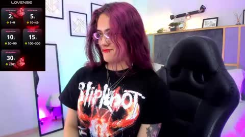 Azurra  online show from 05/22/26, 08:58