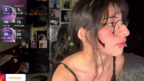 Lyanna online show from 04/15/26, 02:29