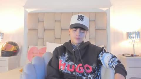 Snapshot of b3k_afrodict chatting on 10/15/25, 11:54 Anny online show from 10/15/25, 11:54