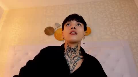 Anny online show from 02/15/26, 12:14