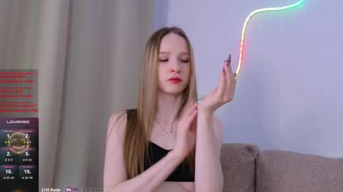 b4by_emilia online show from 12/17/25, 09:37