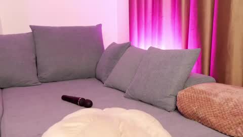 Alessia online show from 05/19/26, 10:05