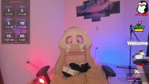 Snapshot of baaby_boyy chatting on 02/15/25, 08:33 odeley online show from 02/15/25, 08:33