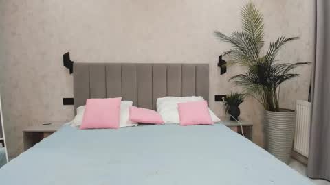 Monica online show from 02/19/26, 02:40