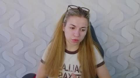 Anya online show from 06/17/26, 09:12