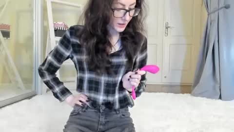 babby_jewel online show from 01/11/25, 11:02