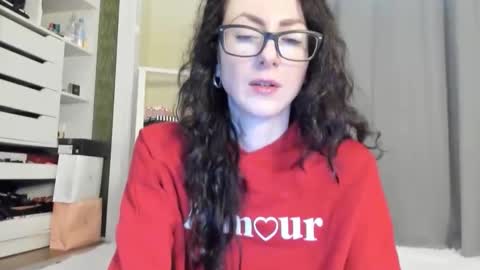 babby_jewel online show from 10/23/25, 10:14