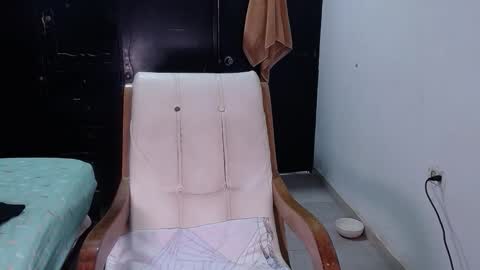 Snapshot of babby_swet chatting on 11/14/25, 11:20 babby_swet online show from 11/14/25, 11:20