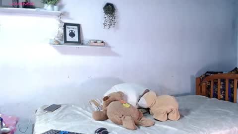 Snapshot of babby_swet chatting on 06/12/26, 11:53 babby_swet online show from 06/12/26, 11:53