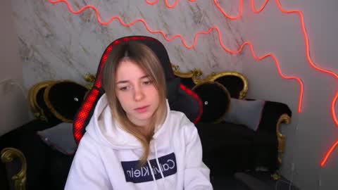 Babe online show from 02/11/25, 08:37