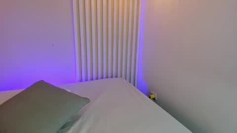 Snapshot of babe_katty chatting on 12/14/25, 12:10 Katty online show from 12/14/25, 12:10