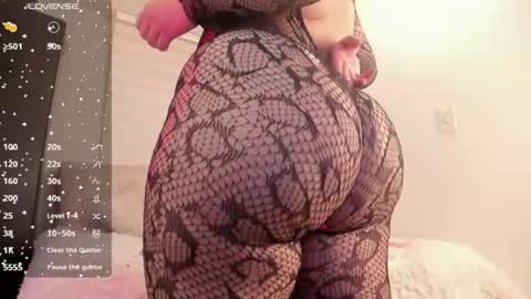 Snapshot of babe_sophiee1 chatting on 07/12/26, 04:03 babe_sophiee1 online show from 07/12/26, 04:03