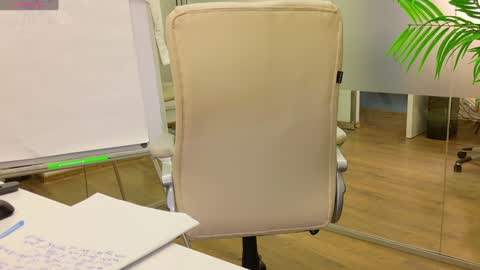 Olivia and Lexi online show from 01/11/25, 12:12