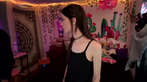 Snapshot of babiifern chatting on 02/03/25, 04:20 Fern Browning online show from 02/03/25, 04:20