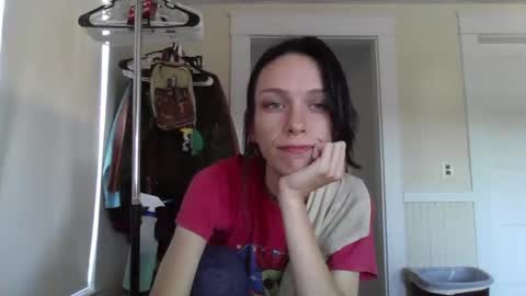 Snapshot of babiifern chatting on 10/09/25, 01:53 Fern Browning online show from 10/09/25, 01:53