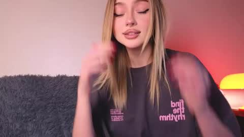 bb adele  online show from 09/10/25, 03:34