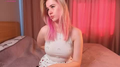 Kate online show from 06/06/26, 03:33